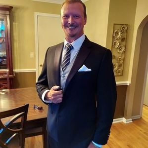 Meet your Posher, Anthony